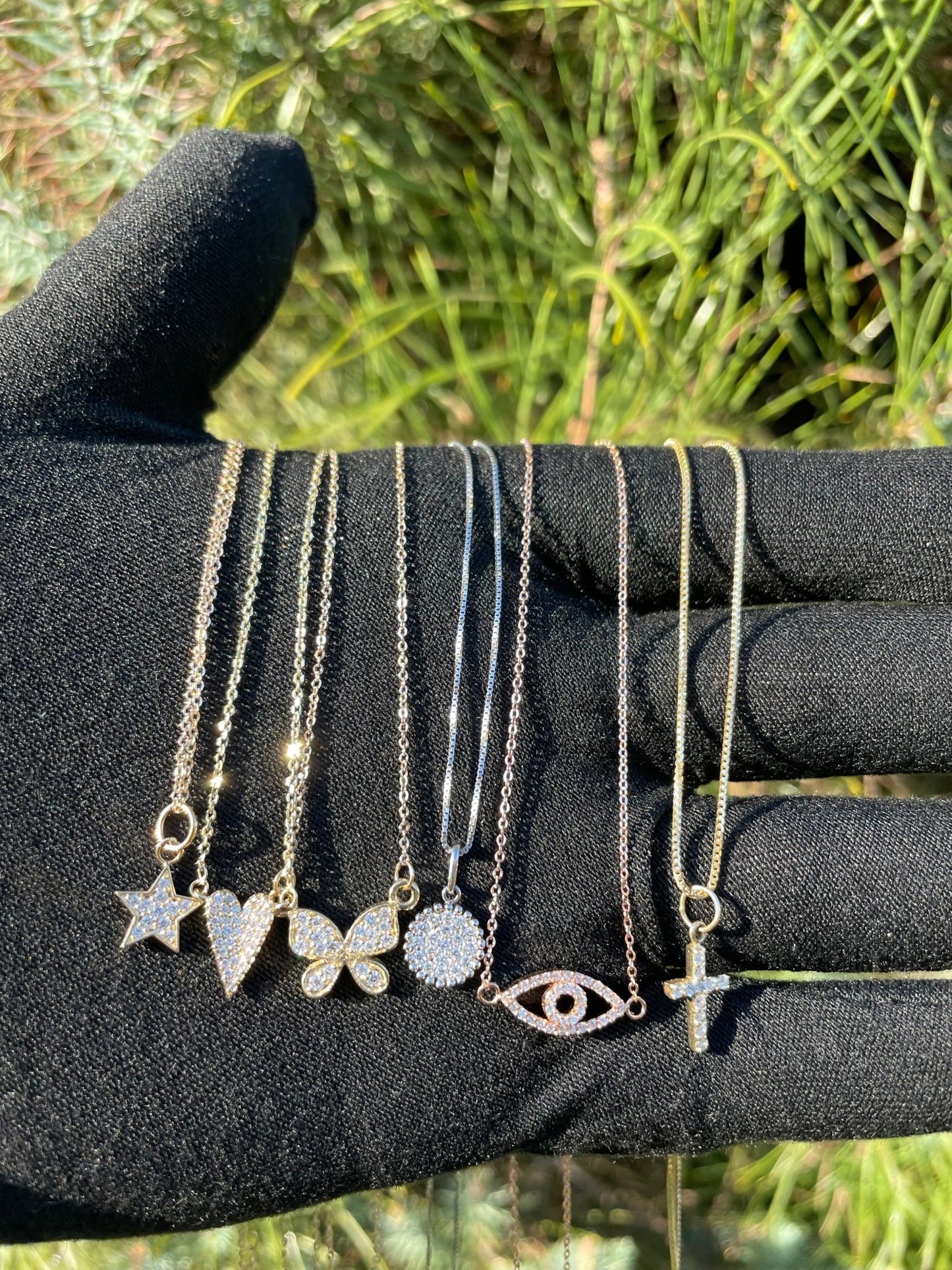 14k Round Necklace - PrettynGoldd