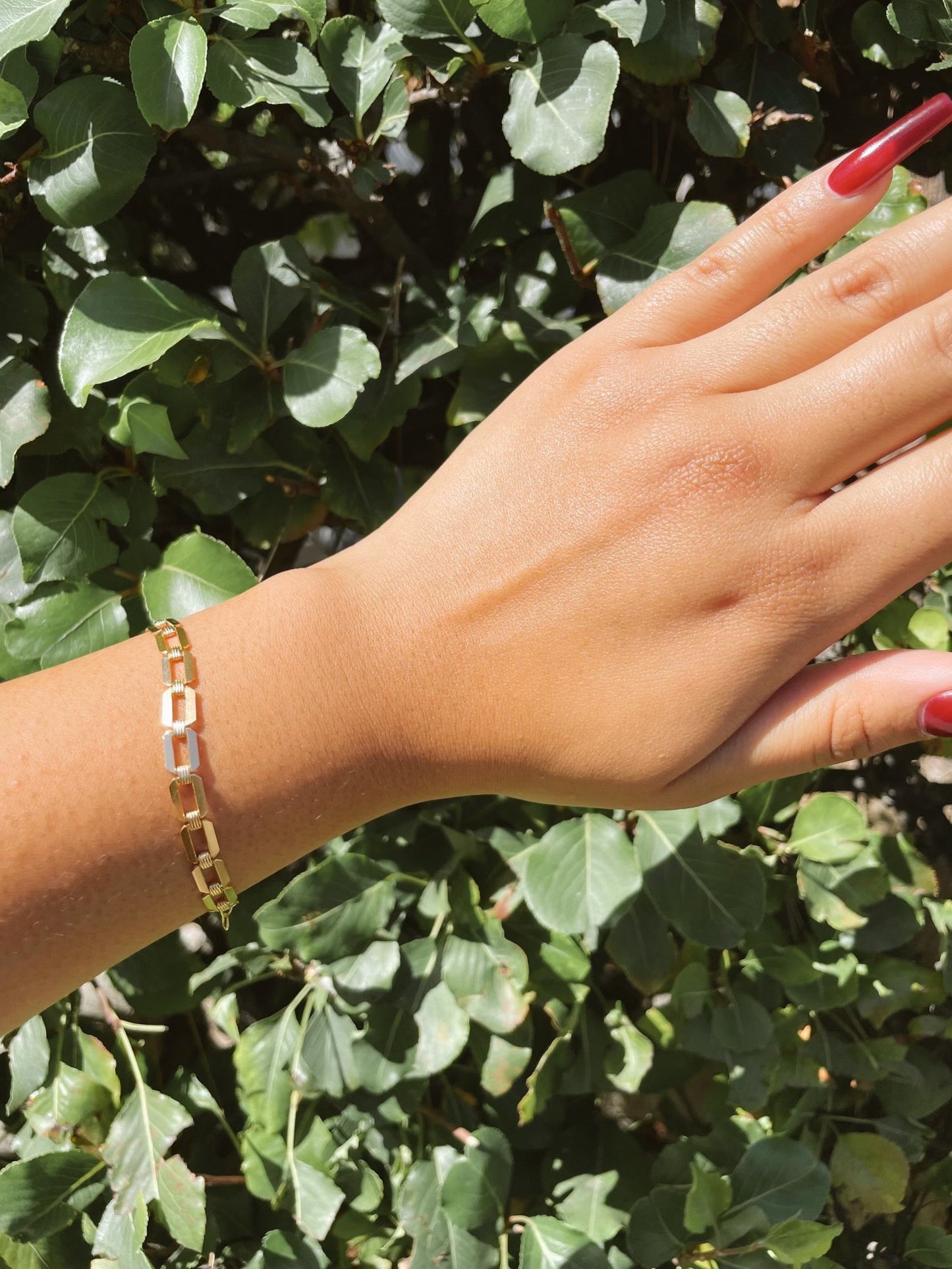 Bella Bracelet - PrettynGoldd