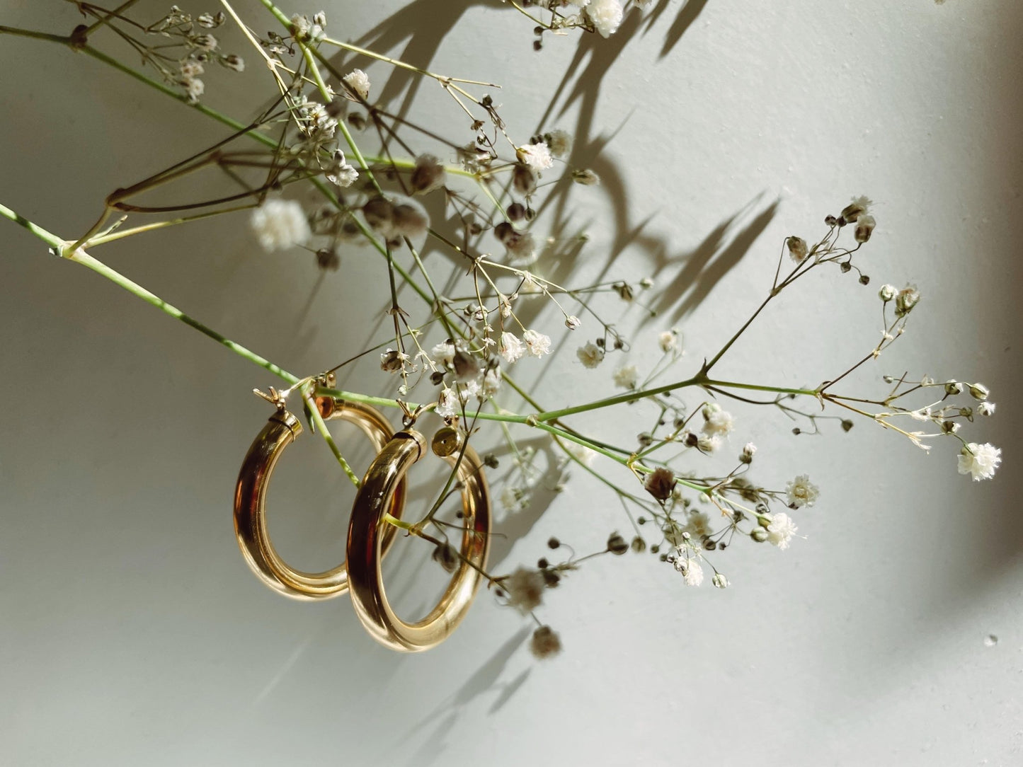 Pretty & Bold - PrettynGoldd